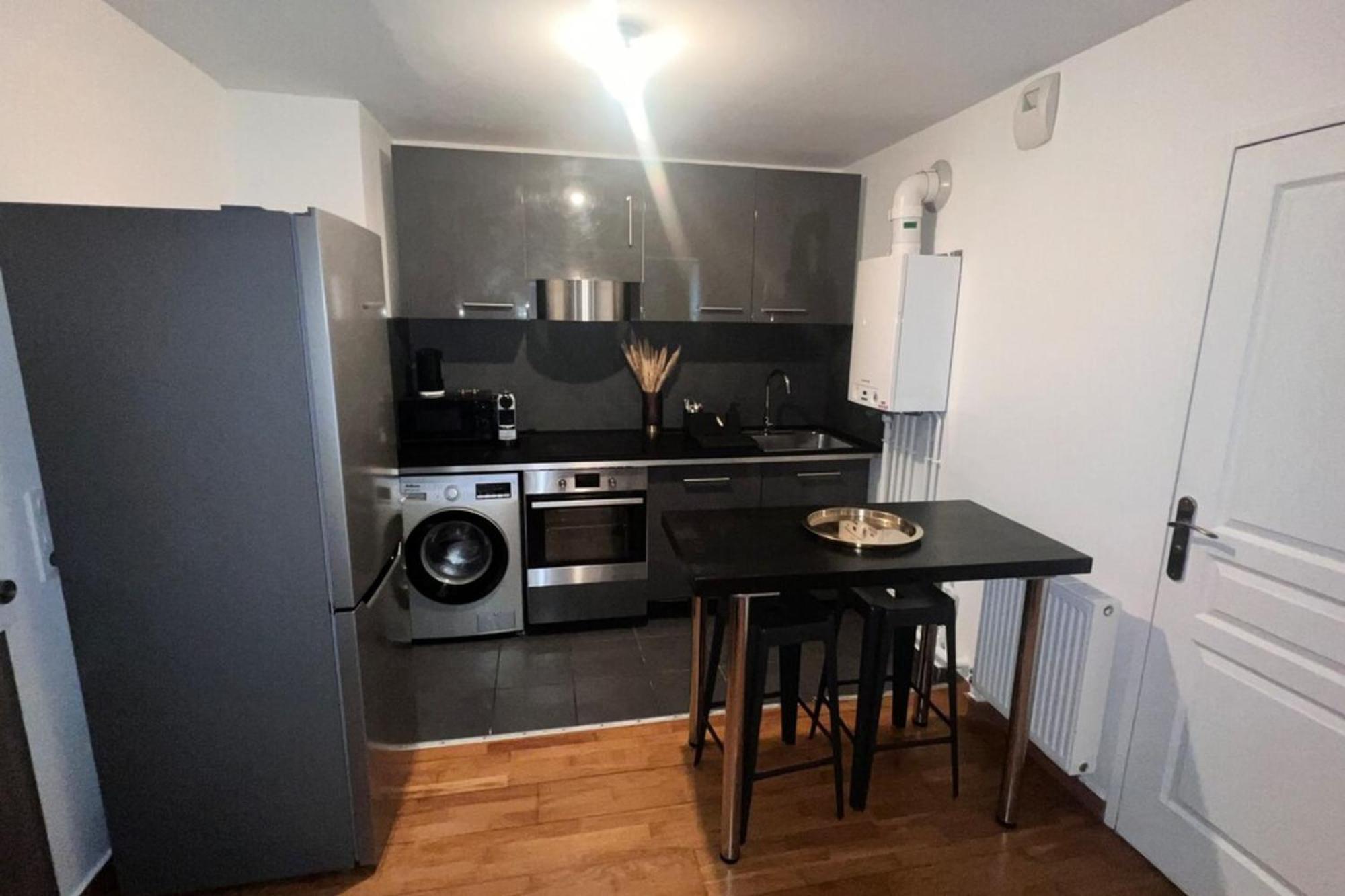 R02 Luxueux Gare Disney Paris Apartman Rosny-sous-Bois Kültér fotó